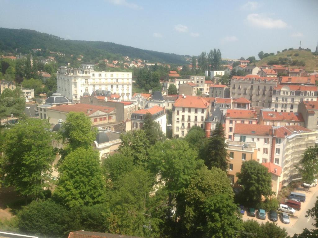 Bellevue Otel Châtel-Guyon Oda fotoğraf
